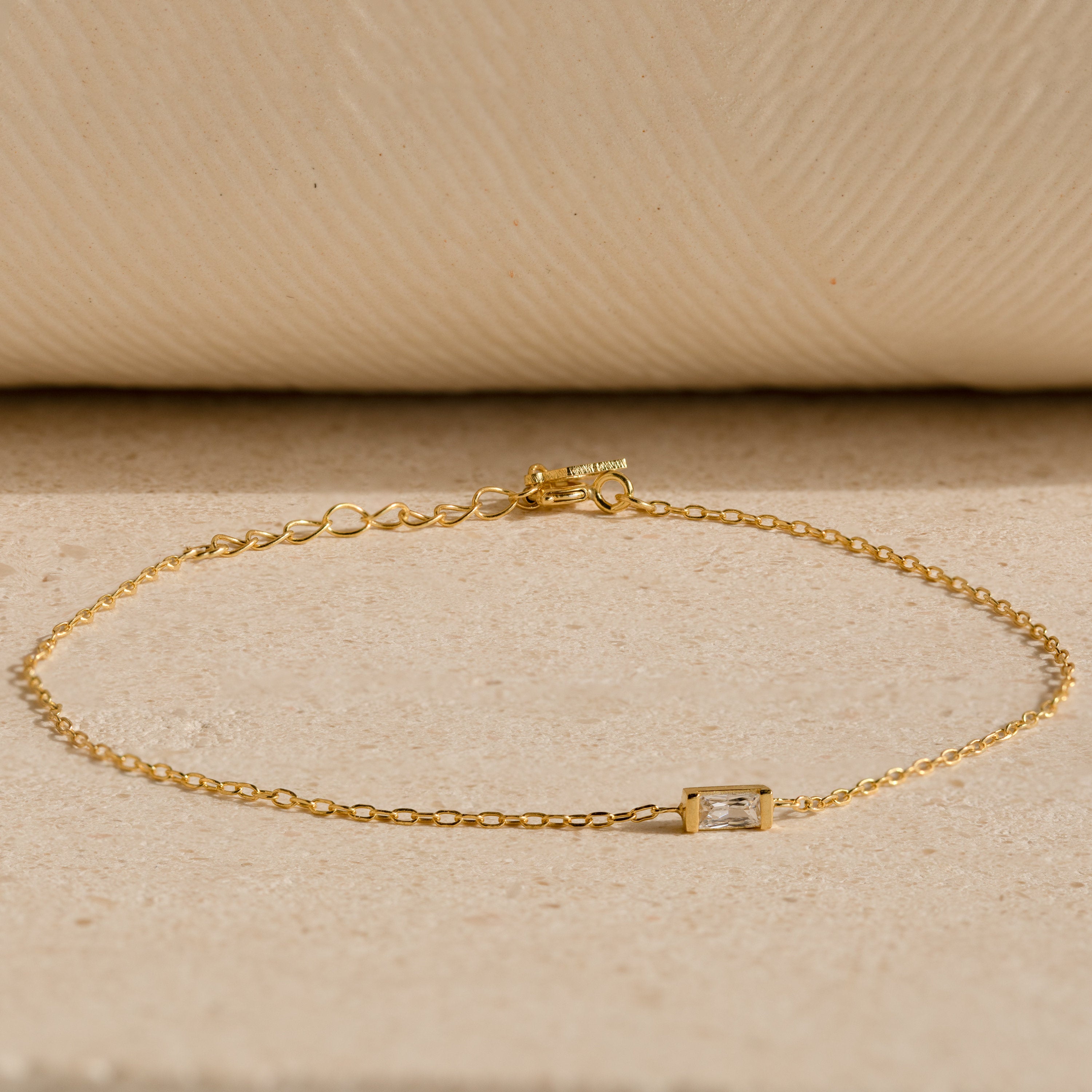 Personalized Baguette Birthstone Bracelet: A Timeless Keepsake